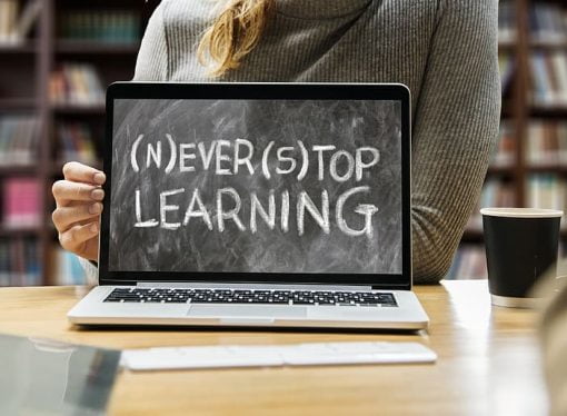 التدريس الطارئ عن بعد للمهارات العملية في مادة الحاسب الآلي