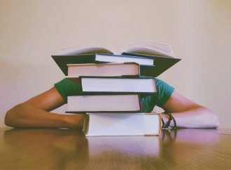 نصائح وتوجيهات لإدارة فترة الاختبارات في المنزل