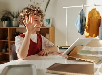 ثلاث استراتيجيات لتحسين تفاعل الطلاب عن بعد