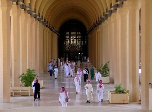 طلاب الجامعات وصعوبة البدايات