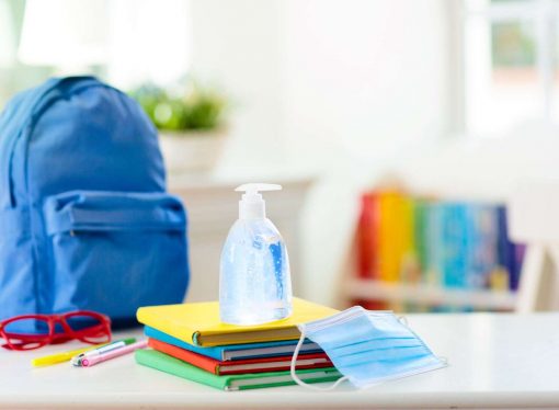  أولياء الأمور والمعلمون: القرار الأفضل هو العودة إلى المدارس بشكل تدريجي