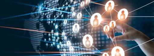 السعادة والمسئولية المجتمعية في القطاع التربوي