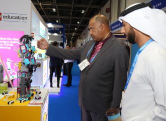 26 مليار درهم إماراتي لسوق تكنولوجيا التعليم والفصول الذكيّة