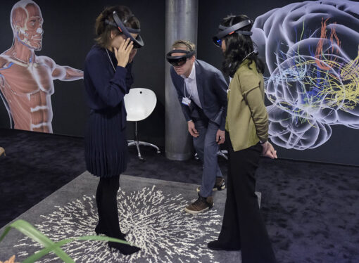 عالم الميتافيرس والتعليم والتعلم من خلال الانغماس في بيئات افتراضية